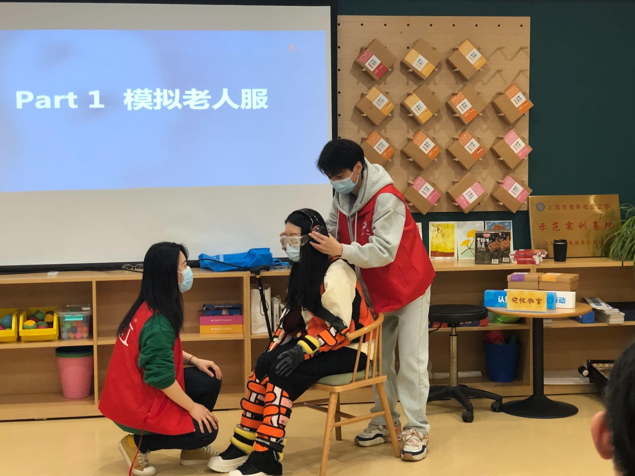 MSOMS students visiting Memory Cafe, where seniors with cognitive impairment work as volunteers. 